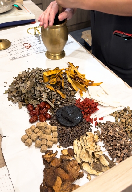 久备不孕怎么办？新加坡贡方堂TCM中医丘保润一方攻克不孕难关！