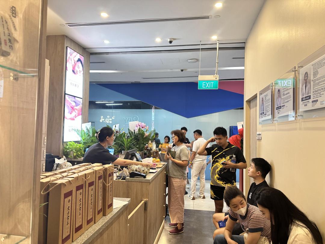  腱鞘炎手指疼怎么办？新加坡贡方堂TCM丘保润一方很管用！