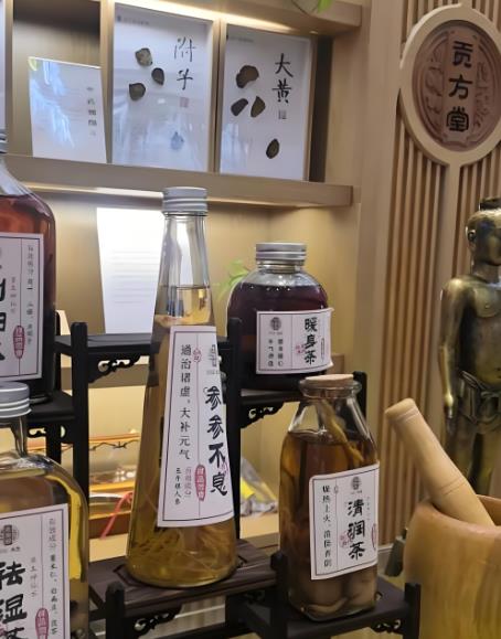 多囊卵巢月经不来怎么办？新加坡贡方堂TCM丘保润一方破解不孕！
