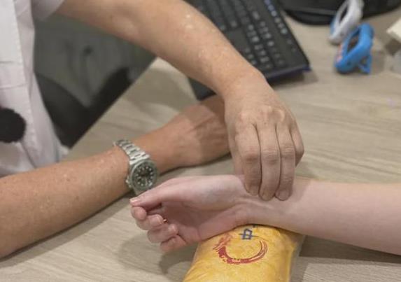 带状疱疹后遗神经痛怎么办？新加坡贡方堂TCM丘保润一个方子解决！