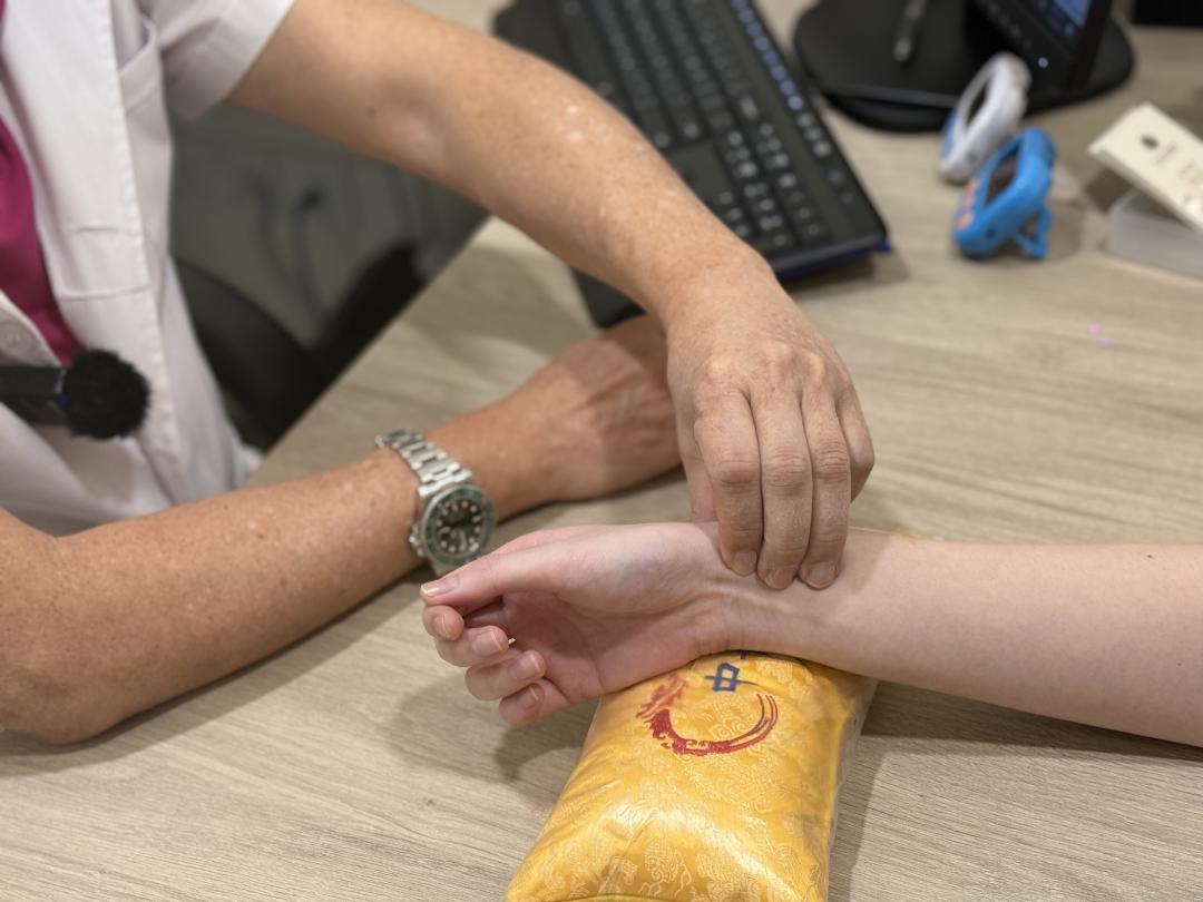 医案|顽固性咳嗽中药怎么治疗?新加坡贡方堂TCM丘保润用止咳第一方破解! 医案|顽固性咳嗽中药怎么治疗?新加坡贡方堂TCM丘保润用止咳第一方破解!