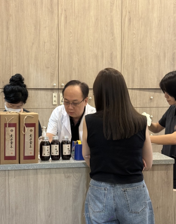 【医案】肝阳上亢导致偏头痛如何治疗？新加坡贡方堂TCM丘保润妙方祛风止痛！