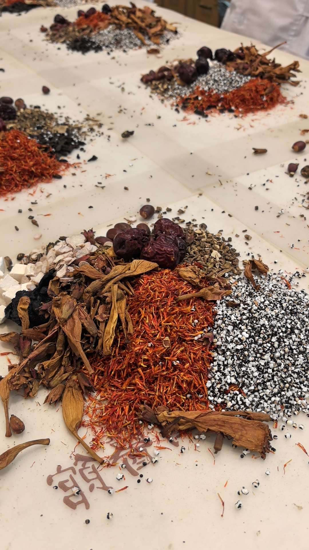 干性湿疹导致皮肤瘙痒脱屑怎么办?新加坡贡方堂TCM丘保润一方一膏祛风止痒! 干性湿疹导致皮肤瘙痒脱屑怎么办?新加坡贡方堂TCM丘保润一方一膏祛风止痒!